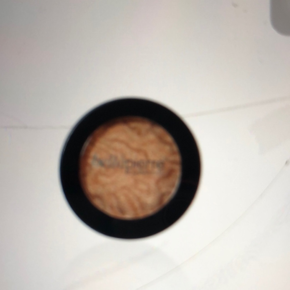 bellepierre SULTRY highlighter & eyeshadow